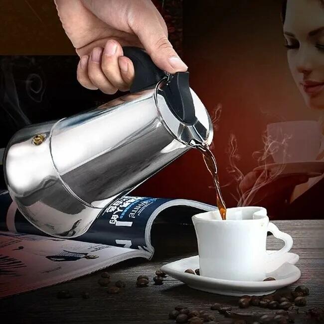 Cafetera Italiana Premium de Acero Inoxidable – 6 Tazas, Apta para Inducción